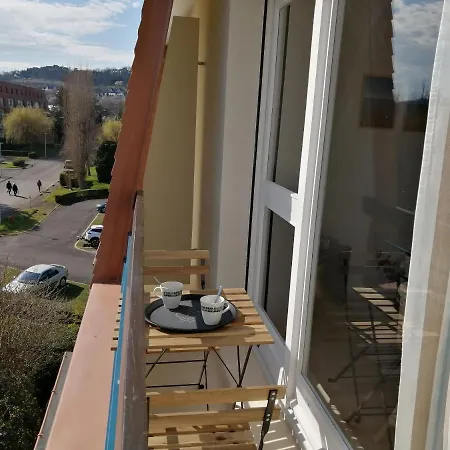 Superbe Appartement En Residence Avec Parking 아파트 울가트